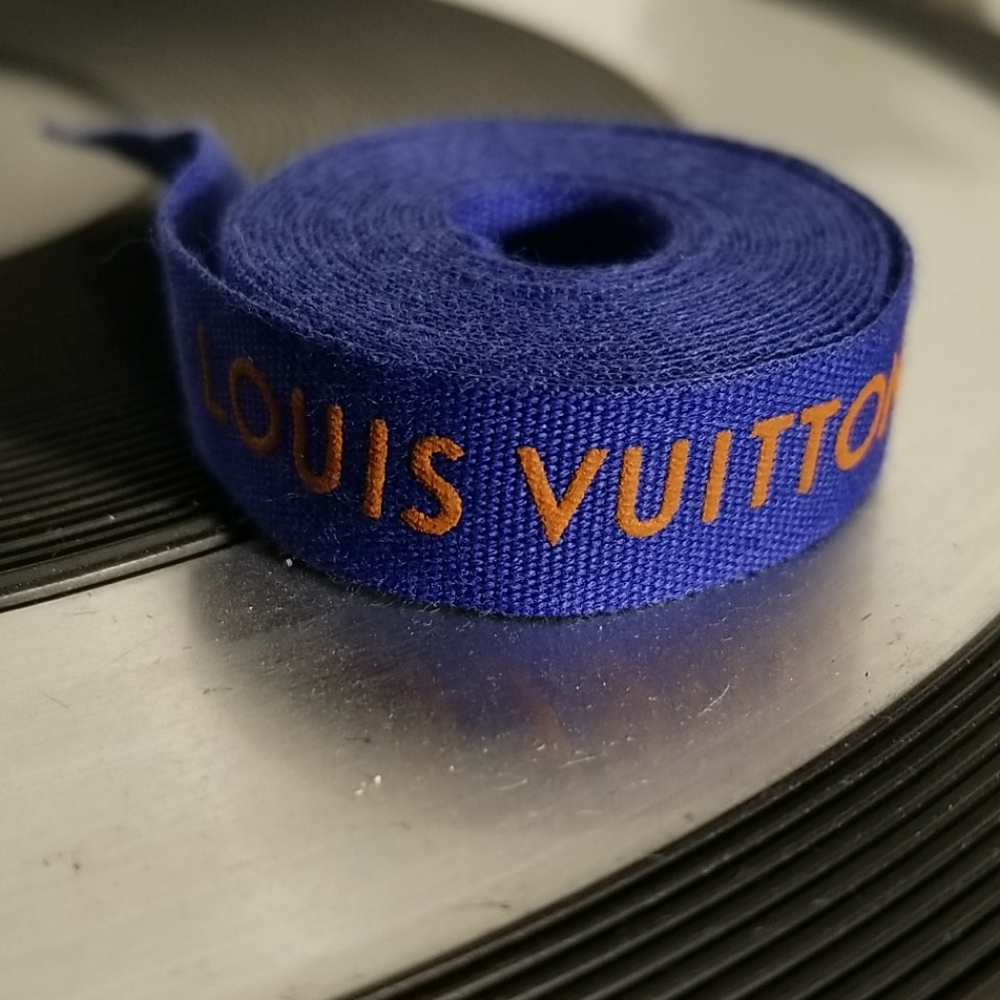 Louis Vuitton Ribbon - Picture 4 of 6